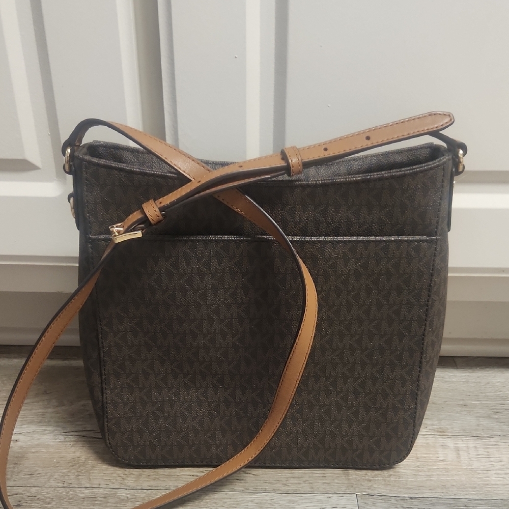 Michael Kors Dark Brown Crossbody Bag - Picture 3 of 15